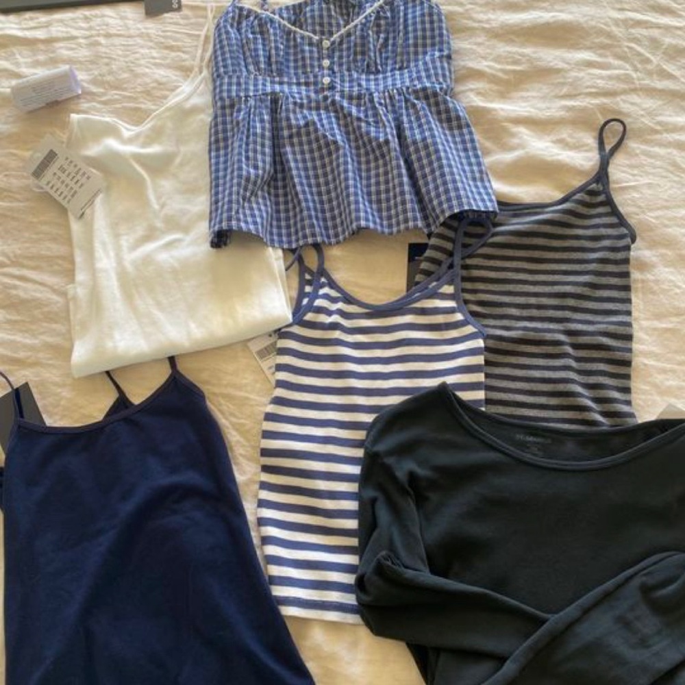 BRANDY MELVILLE BOX